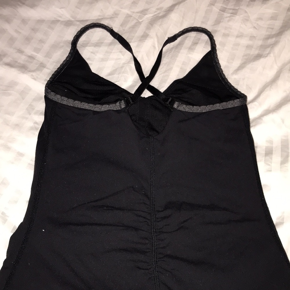 Lululemon athletic top - Picture 4 of 7